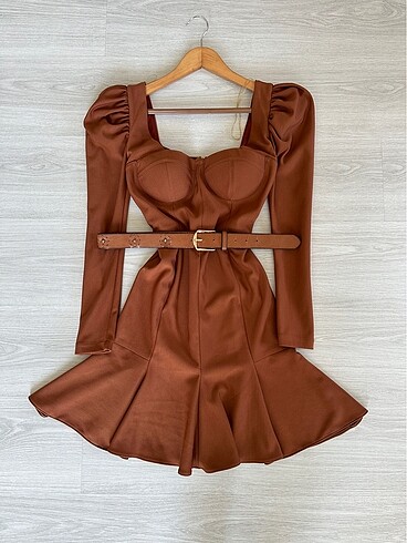 Kahve rengi elbise - Görsel 7