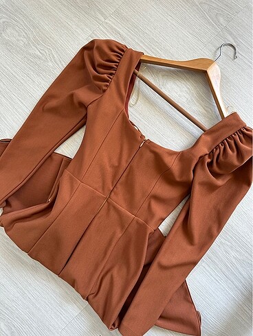 Kahve rengi elbise - Görsel 6