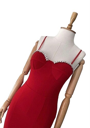 Kırmızı abiye elbise - Görsel 7