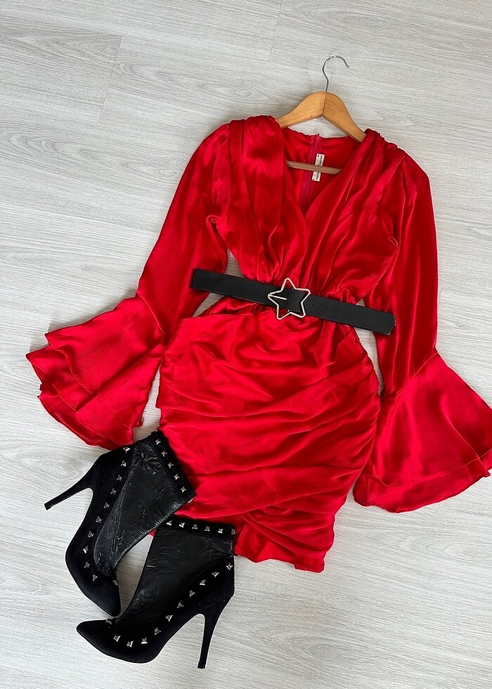 Saten elbise - Görsel 2