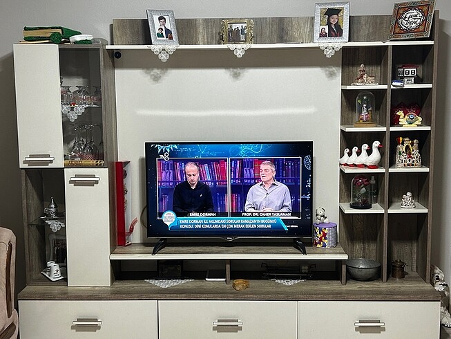 TV ÜNİTESİ