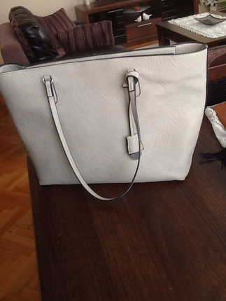 Stradivarius kol çantasi????