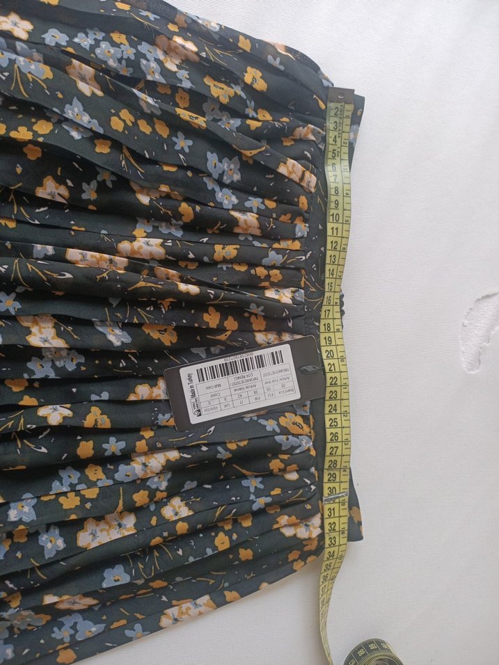 Çiçek Desenli Piliseli Midi Etek - Görsel 2