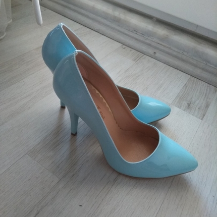 37 Beden Parlak rugan bebek mavisi stiletto