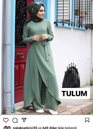 Spor ve şık tulum.