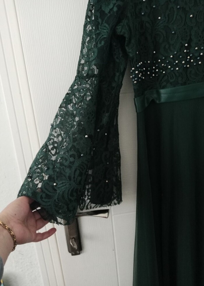 Zümrüt yeşili abiye - Görsel 3