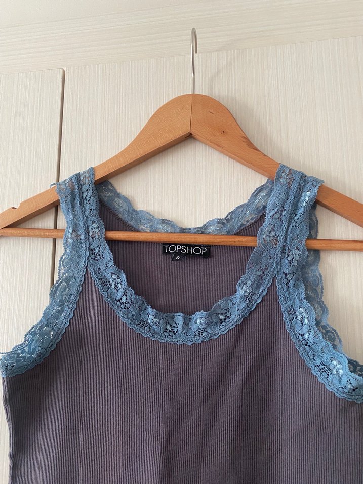 Dantelli Gri Denim V Yaka Kolsuz Kadın Üst - Görsel 5