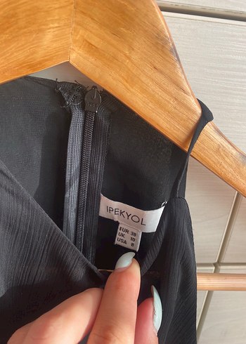 Siyah Drapeli Yüksek Yakalı büstiyer - Görsel 3