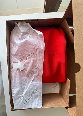 Uzun Kollu Kırmızı V Yakalı Kalem Elbise - Görsel 5