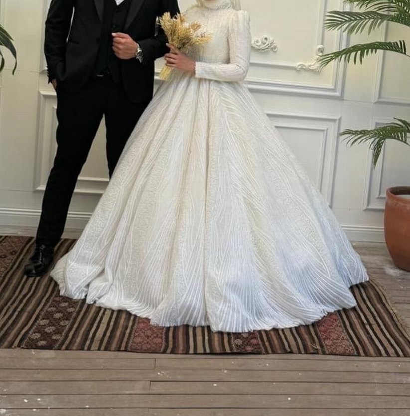 Yüksek Yakalı Vintage Prenses Gelinlik - Görsel 2