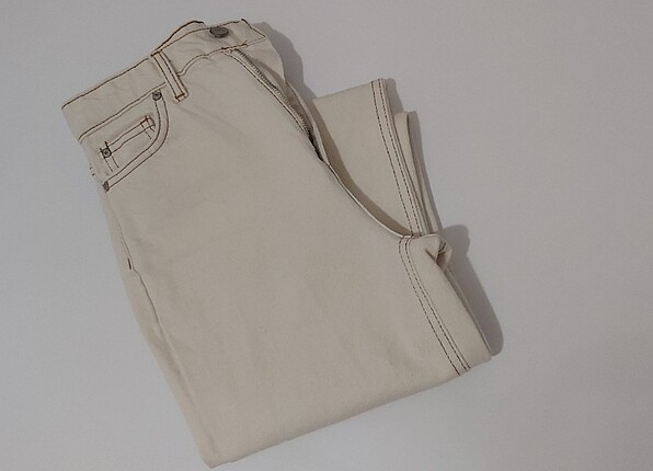TRENDYOLMILLA JEANS.