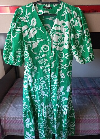Yesil elbise 
