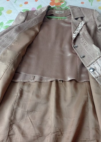 Uzun Kollu, Nakışlı Bej 52 beden parlak kumaş - Görsel 5