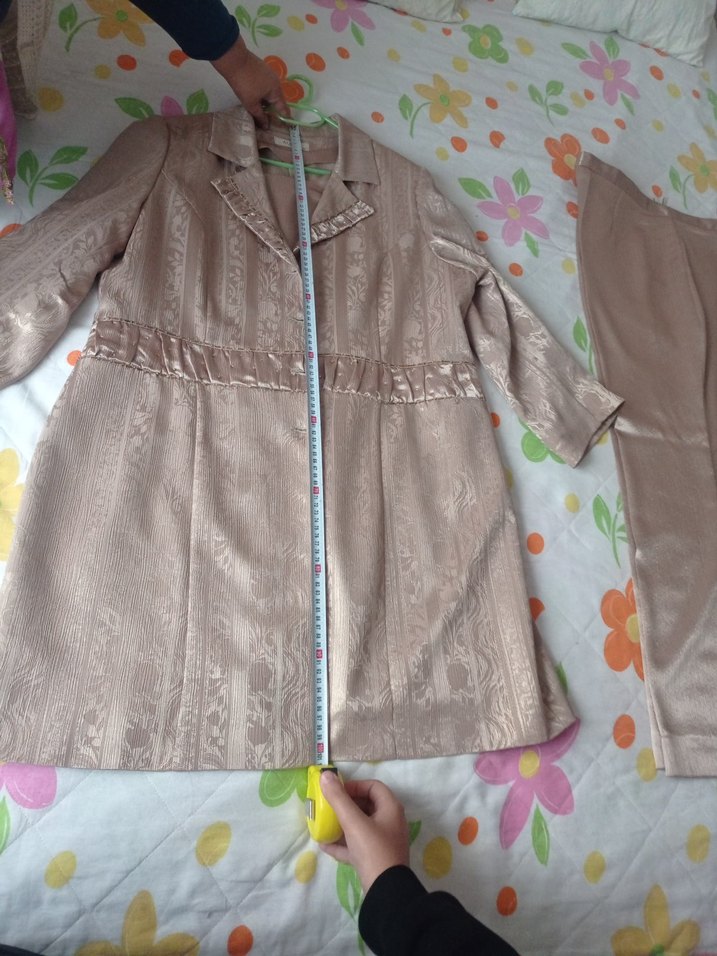 Uzun Kollu, Nakışlı Bej 52 beden parlak kumaş - Görsel 4