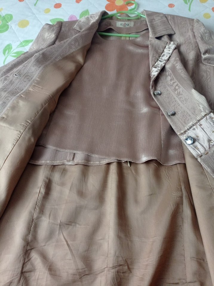 Uzun Kollu, Nakışlı Bej 52 beden parlak kumaş - Görsel 5