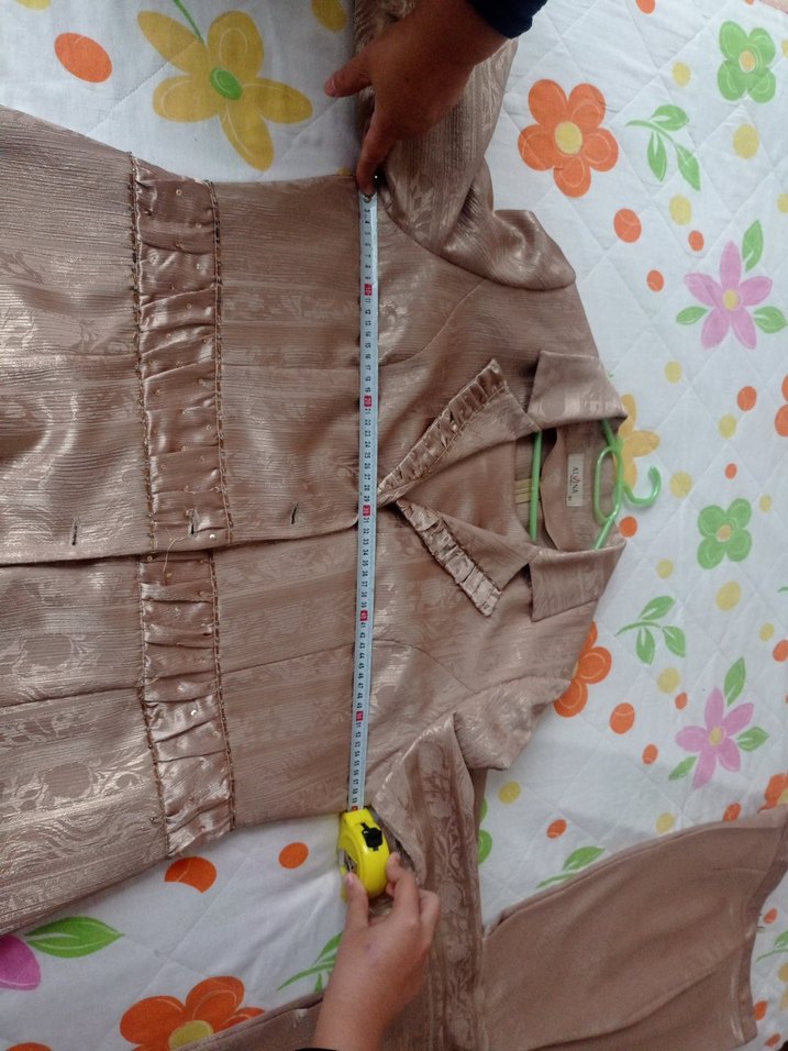 Uzun Kollu, Nakışlı Bej 52 beden parlak kumaş - Görsel 3