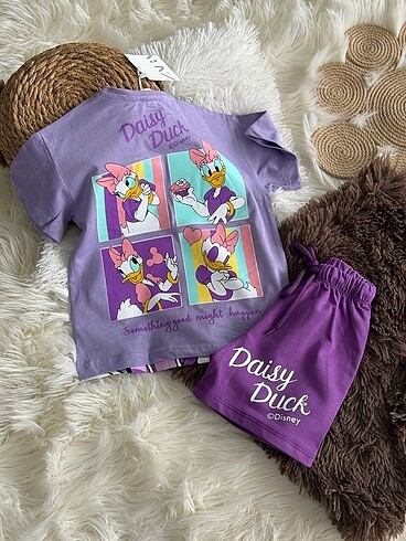 Zara Zara çocuk Duffy duck şortlu takım