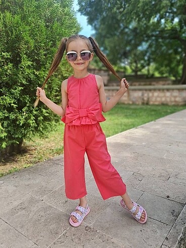 Kız çocuk alt üst takım