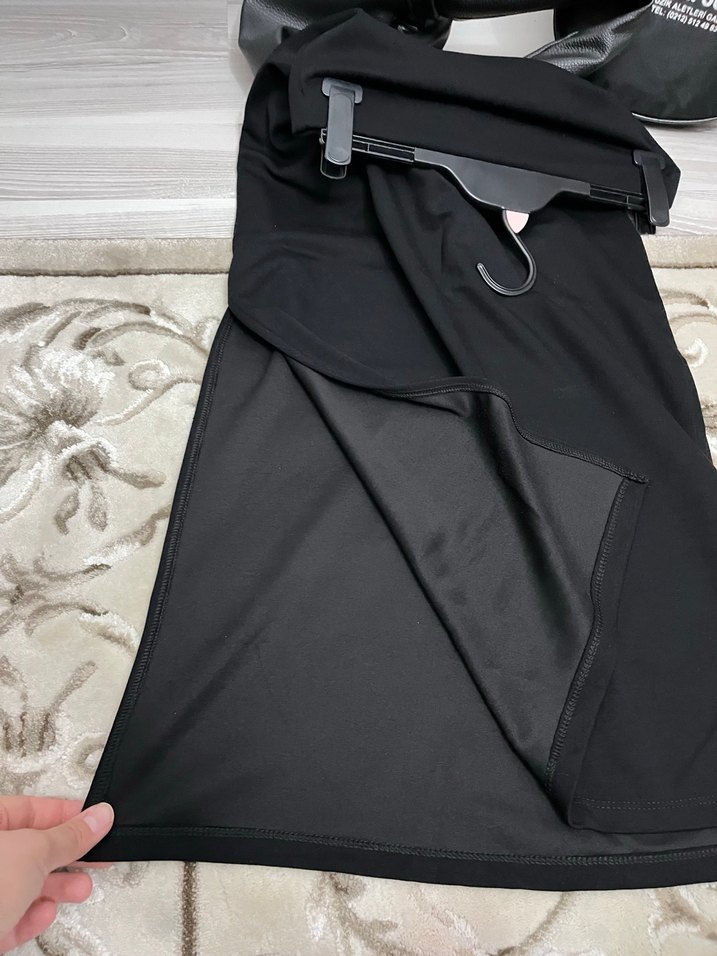 Siyah Drapeli Uzun Kadın Etek - Görsel 2