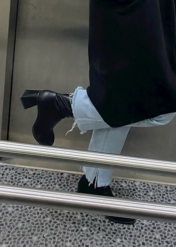 Siyah Deri Blok Topuklu Kadın Bot - Görsel 2