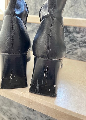 Siyah Deri Blok Topuklu Kadın Bot - Görsel 3