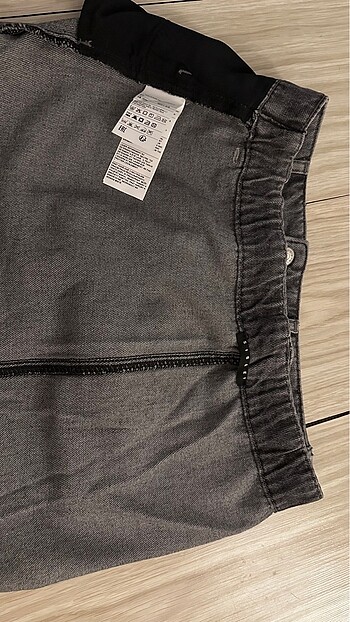 27 Beden Sisley - Denim Kargo Etek Orjinal Hiç giyilmedi