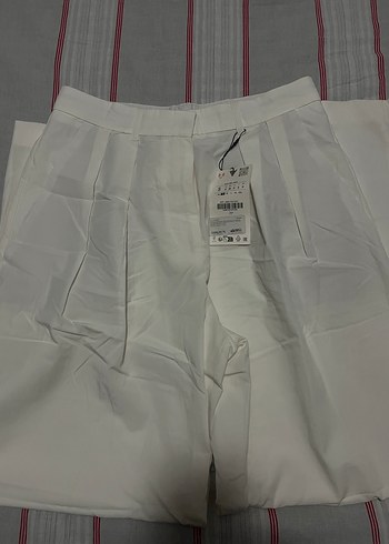 Kadın Beyaz Regular Fit Midi Kumaş Pantolon - Görsel 2