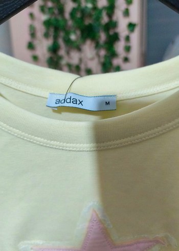 Sarı Nakışlı Kısa Kollu Crop Tişört - Görsel 5