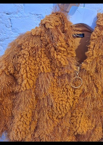 Kahverengi Kapüşonlu Kısa Peluş Mont - Görsel 3