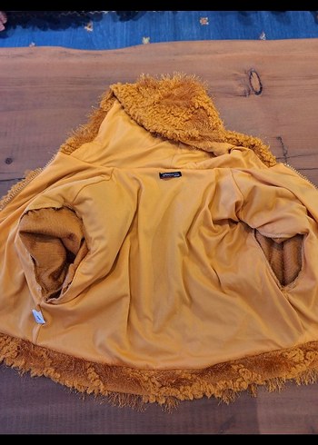 Kahverengi Kapüşonlu Kısa Peluş Mont - Görsel 6