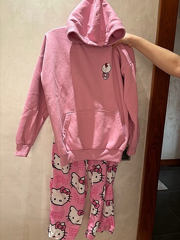 Hello kitty takım
