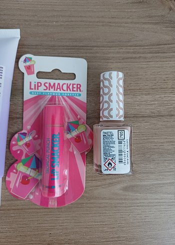 Beden HOBBY/CİRE ASEPTİNE/LİP SMACKER/PASTEL