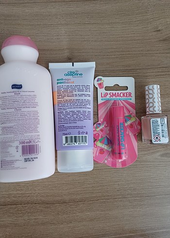 Diğer HOBBY/CİRE ASEPTİNE/LİP SMACKER/PASTEL
