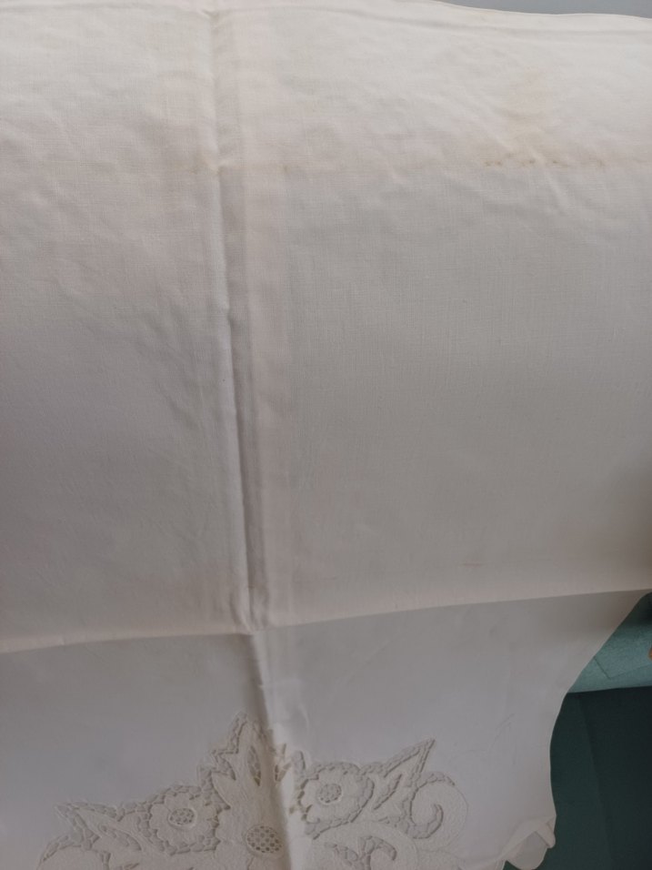 2 ADET BEYAZ İŞİ VE KUM İŞLEMELİ YASTIK KILIFI - Görsel 4