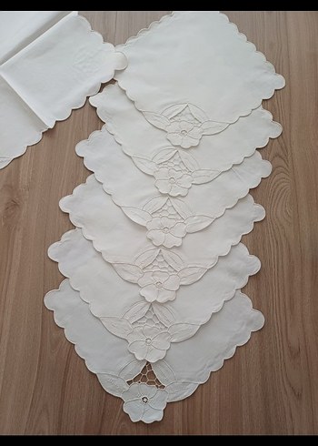 13 PARÇA BEYAZ İŞİ KARE ÖRTÜLER (ADET FİYATI ) - Görsel 4