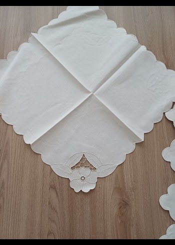 13 PARÇA BEYAZ İŞİ KARE ÖRTÜLER (ADET FİYATI ) - Görsel 3