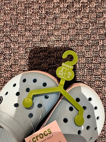 24 Beden Crocs