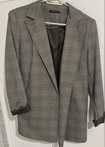 Düğmeli Bej Kadın Blazer Ceket