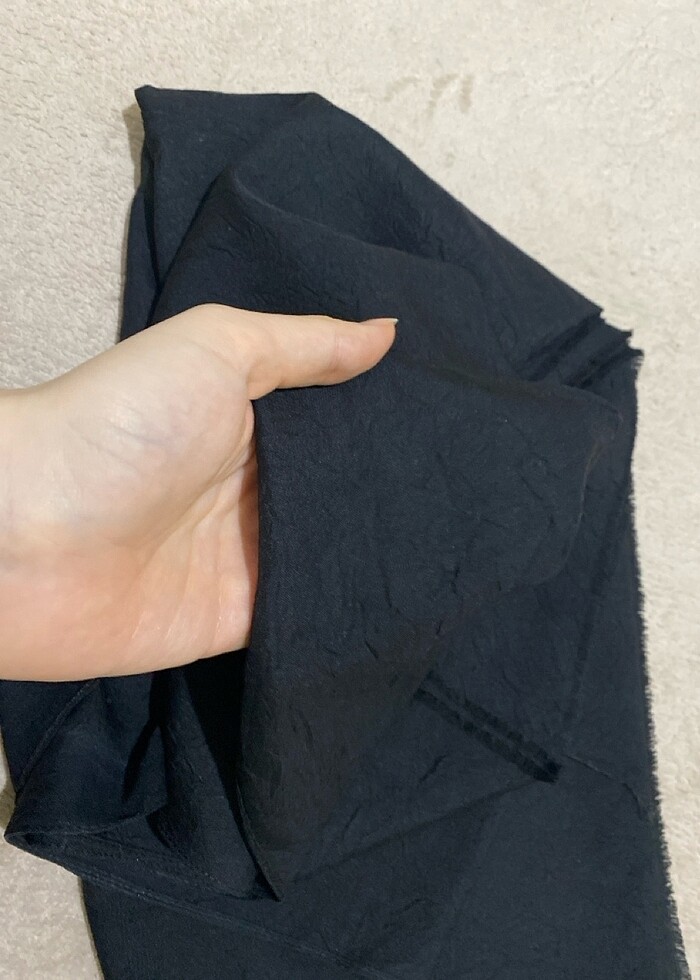 Siyah pamuklu şal - Görsel 2