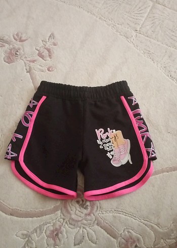 Pembe Rock Punk Tarzı Kız Şort