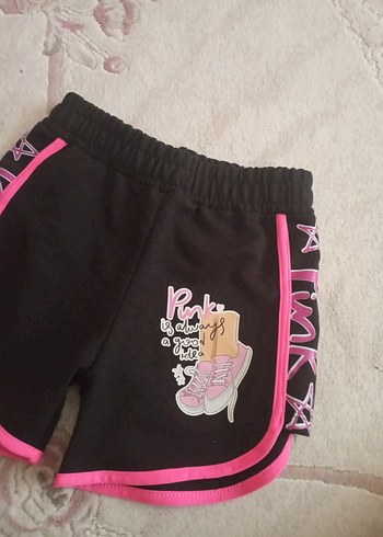 LC Waikiki Pembe Rock Punk Tarzı Kız Şort
