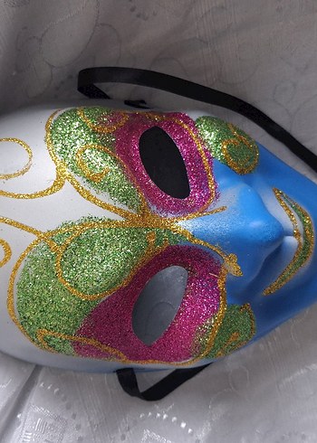 Renkli Parlak Makyajlı Kadın Maskesi - Görsel 7