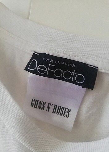 s Beden Defacto tişört