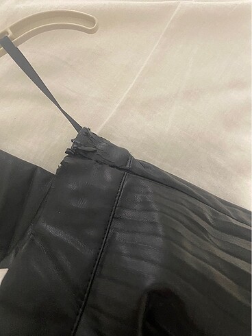 Bershka Deri etek