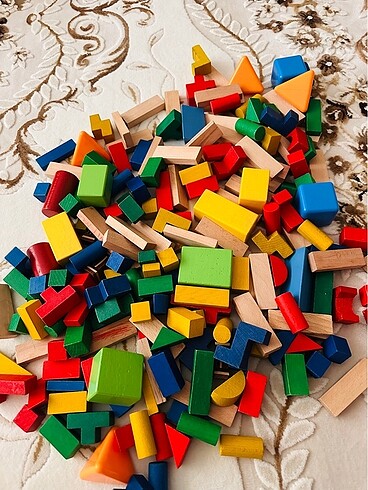 Çok parçalı eğitici ahşap bloklar