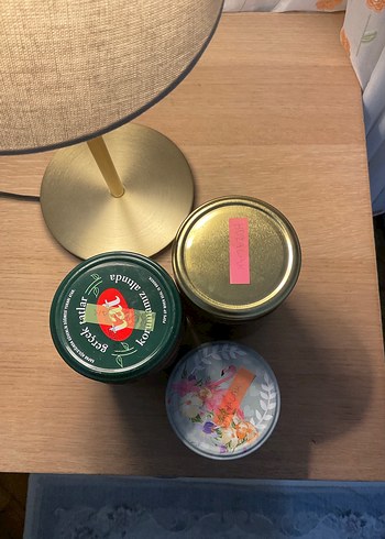 Farklı Boylarda Ev Yapımı Kozalak Şurubu - Görsel 2