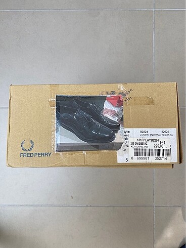 Fred Perry Ayakkabı Kutusu