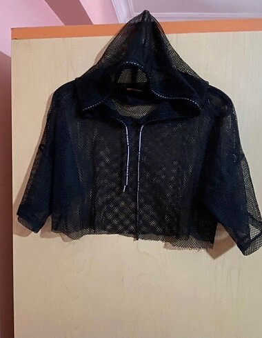 File crop top gotik üst