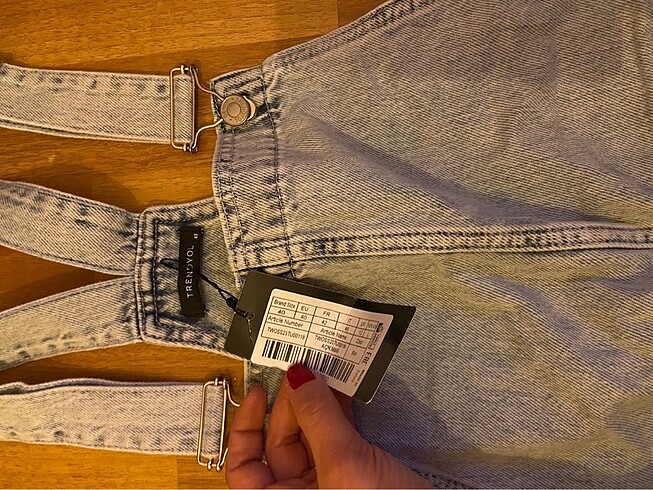 Paçaları lastikli kot salopet tulum - Görsel 6