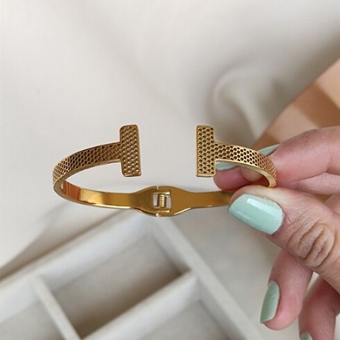 Tiffany&Co Çelik Tiffany kelepçe bileklik